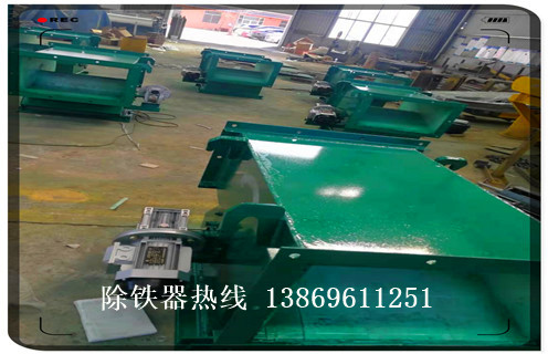 管道除鐵器，陜西管道式永磁除鐵器_RCYG陜西管道式永磁除鐵器_水泥造紙廠管道除鐵器圖片
